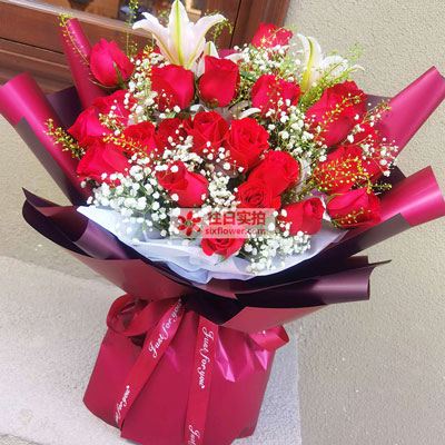 普洱30朵红玫瑰百合，做你余生故事里的人